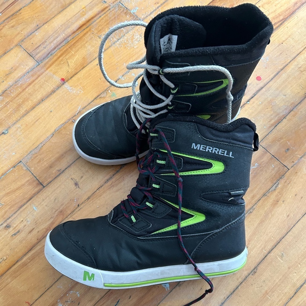 Merrell Boy boots